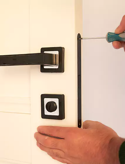Professional Motel Door Lock Repair Sweetwater, FL